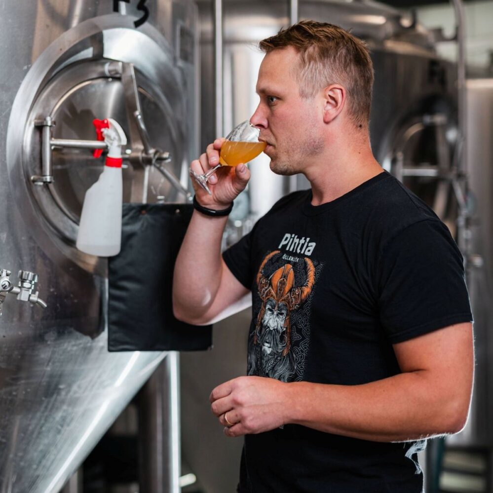 Too kolleegid tuurile